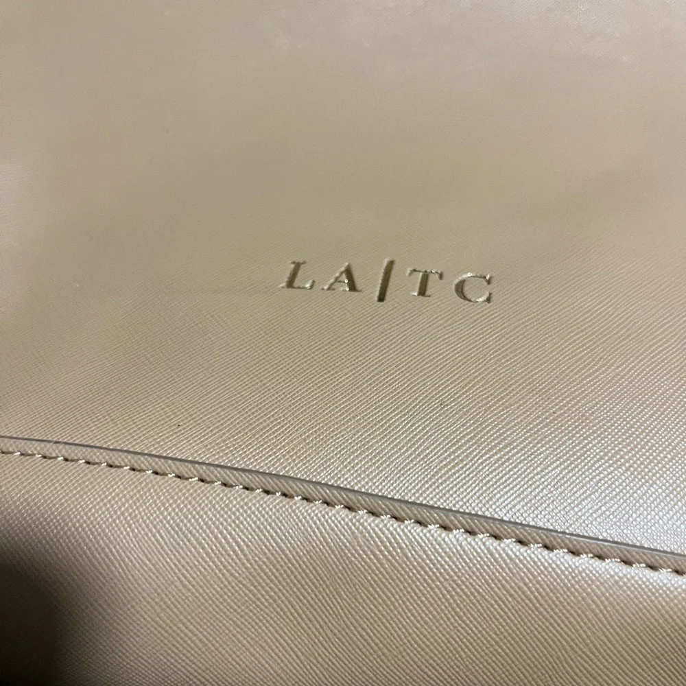 LA/TC Milano Elegant Tan vegan bag in good condition